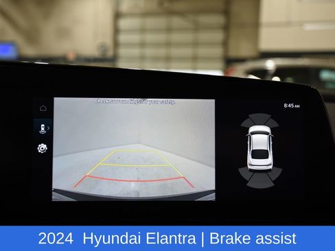 Used 2024 Hyundai Elantra Limited image 14