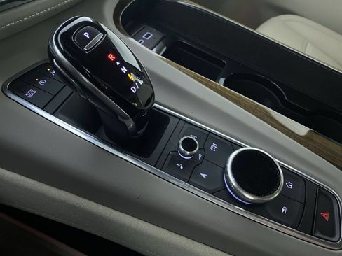 Certified 2023 Cadillac Escalade Sport Platinum AWD/4WD image 8