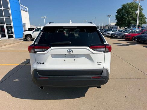 Used 2025 Toyota RAV4 XLE AWD/4WD image 3