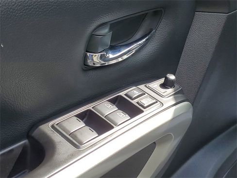 Certified 2024 Nissan Titan SV w/ SV Convenience Package image 23