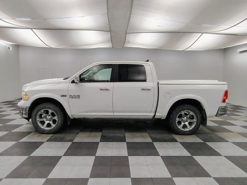 Used 2017 RAM 1500 Laramie w/ Convenience Group AWD/4WD image 5