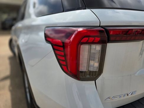 New 2026 Ford Explorer Active RWD image 35