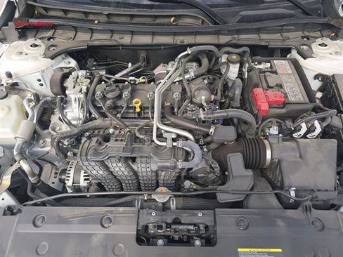 Used 2025 Nissan Altima 2.5 SV image 19