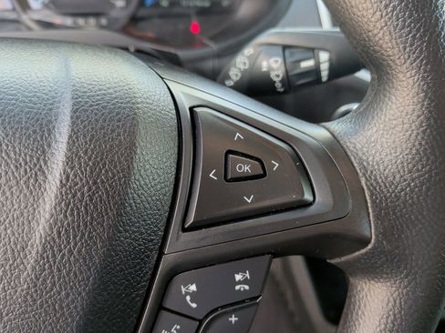 Used 2022 Ford Edge SE w/ Black Appearance Package image 18