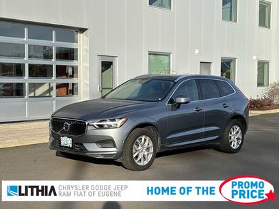 Used 2018 Volvo XC60 T5 Momentum w/ Vision Package