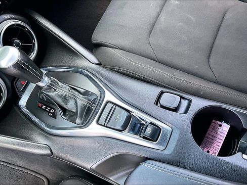 Used 2022 Chevrolet Camaro LT RWD image 15