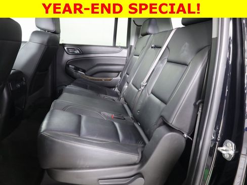 Used 2018 Chevrolet Suburban LT image 37