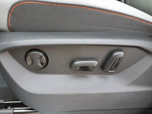 New 2026 Volkswagen Atlas Peak Edition image 25