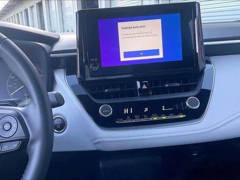 Used 2025 Toyota Corolla SE image 7