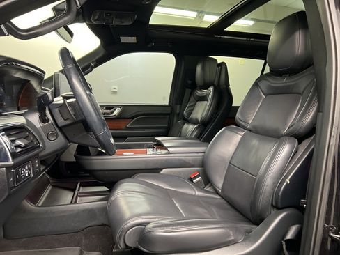 Certified 2023 Lincoln Navigator Reserve image 29
