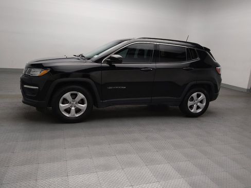 Used 2020 Jeep Compass Latitude FWD image 2
