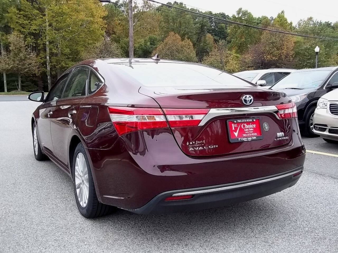 Used 2013 Toyota Avalon Limited FWD image 3