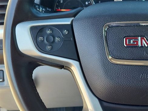 Certified 2023 GMC Acadia SLT image 24