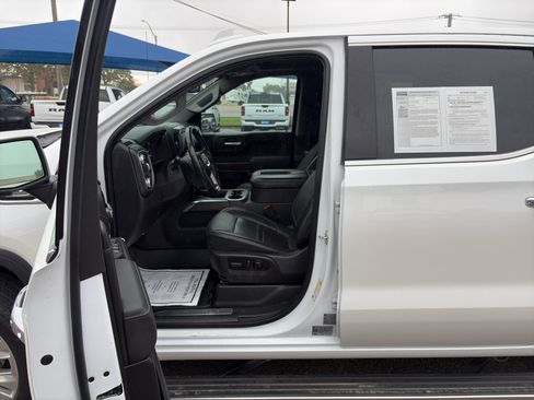 Used 2022 GMC Sierra 1500 Denali w/ Denali Premium Package AWD/4WD image 11