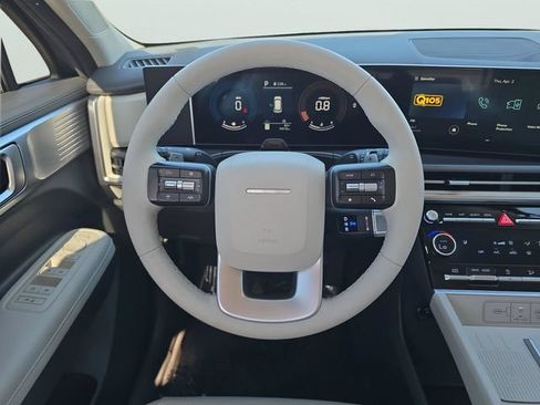 Used 2024 Hyundai Santa Fe SEL FWD image 8