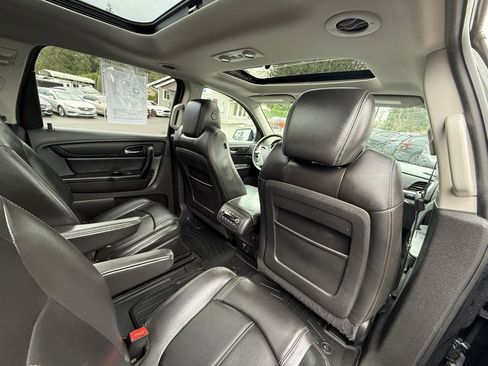 Used 2014 Chevrolet Traverse LT w/ LPO, 'HIT The Road' Package image 21