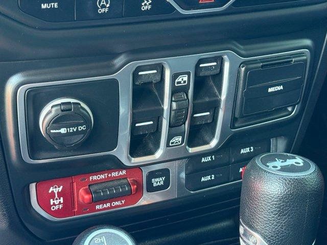Used 2018 Jeep Wrangler Unlimited Rubicon AWD/4WD image 14