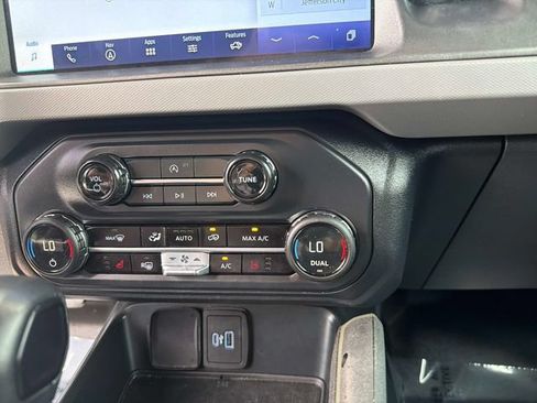 Used 2024 Ford Bronco Everglades AWD/4WD image 23