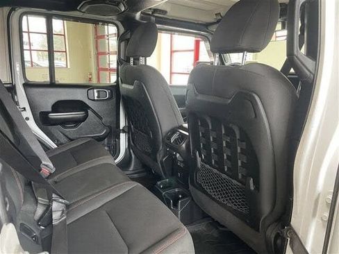 Used 2020 Jeep Gladiator Rubicon w/ Dual Top Group AWD/4WD image 29