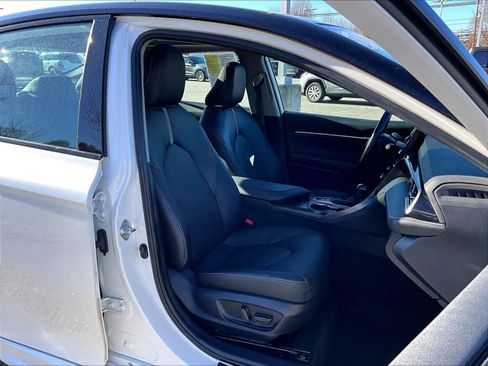 Used 2024 Toyota Camry XSE image 11