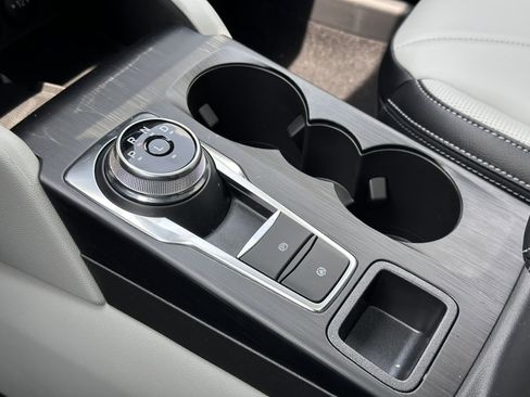 New 2025 Ford Escape SE w/ PHEV Premium Package image 30