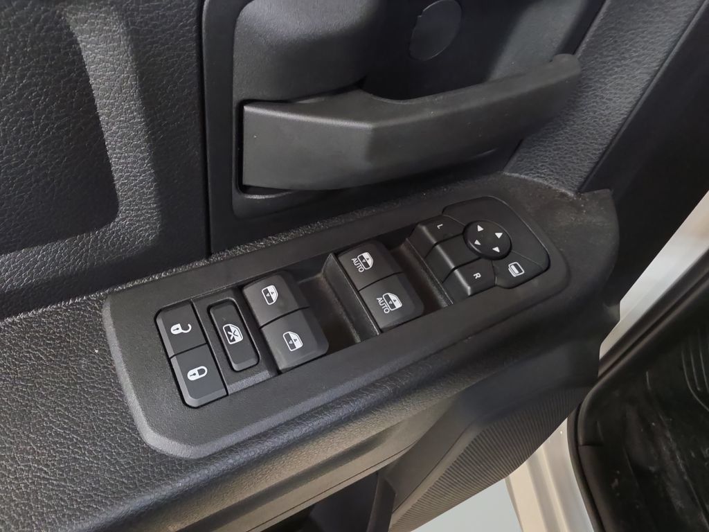 New 2026 RAM 5500 Tradesman w/ Chrome Appearance Group AWD/4WD image 19