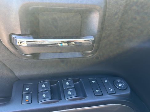 Used 2019 Chevrolet Silverado 1500 LT w/ All Star Edition image 16