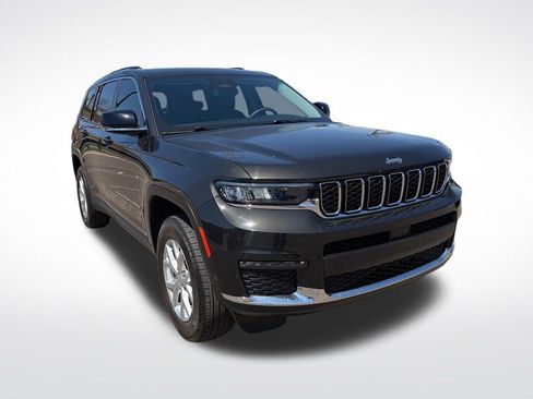 Used 2023 Jeep Grand Cherokee L Limited AWD/4WD image 7