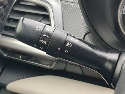 Certified 2023 Subaru Forester Limited image 16