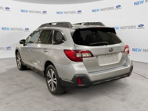 Used 2019 Subaru Outback 2.5i Limited image 3