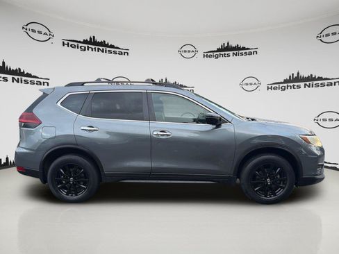 Used 2018 Nissan Rogue SV AWD/4WD image 6