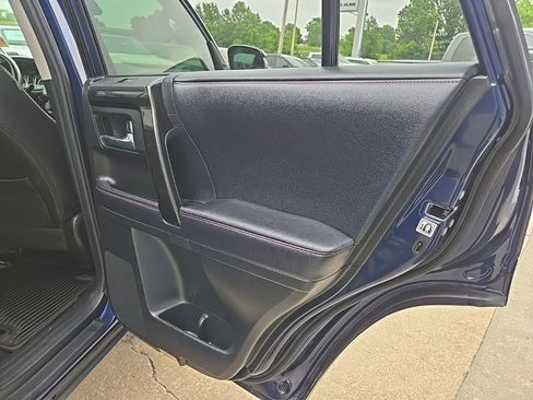 Used 2020 Toyota 4Runner TRD Off-Road Premium w/ Moonroof Package AWD/4WD image 78