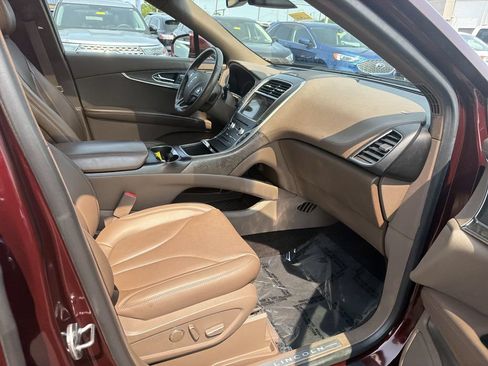 Used 2017 Lincoln MKX Reserve w/ Lincoln MKX Climate Package AWD/4WD image 15