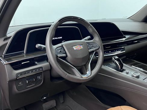 Used 2023 Cadillac Escalade Sport w/ LPO, ONYX Package AWD/4WD image 4