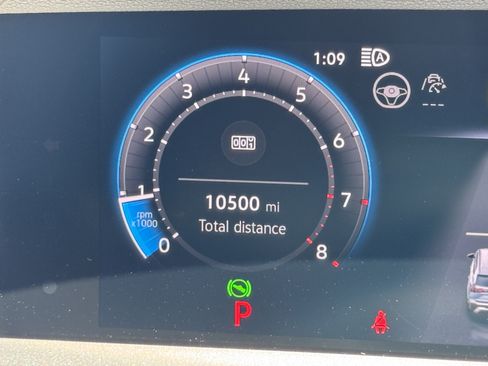 Certified 2025 Volkswagen Tiguan S FWD image 21
