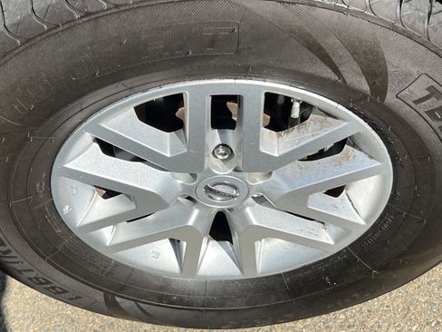 Used 2019 Nissan Frontier SV image 10