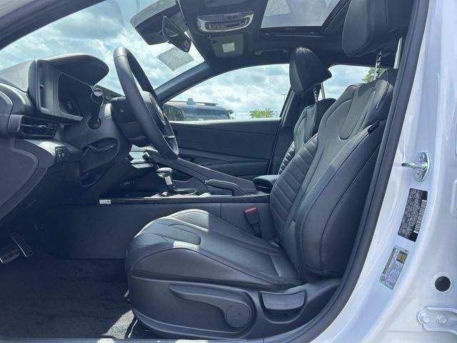 New 2026 Hyundai Elantra SEL Sport FWD image 7