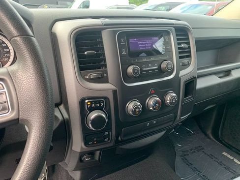 Used 2019 RAM 1500 Express AWD/4WD image 23