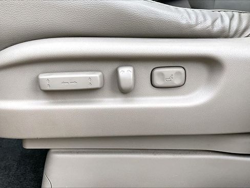 Used 2014 Honda Odyssey EX-L image 33