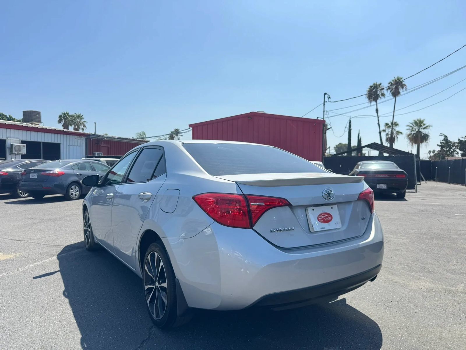 Used 2017 Toyota Corolla SE w/ Carpet Mat Package (TMS) FWD image 5