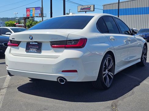Used 2023 BMW 330i xDrive Sedan w/ Driving Assistance Package AWD/4WD image 5