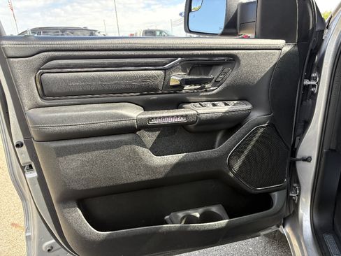 Used 2022 RAM 1500 Limited w/ Cold Weather Group AWD/4WD image 28