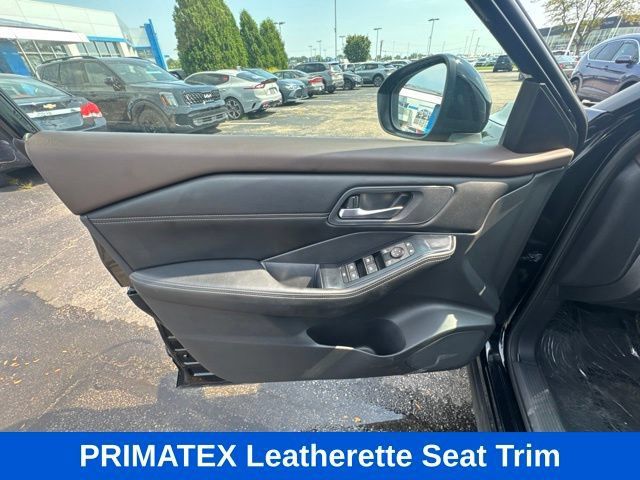 Used 2023 Nissan Rogue SV w/ SV Premium B Package AWD/4WD image 11