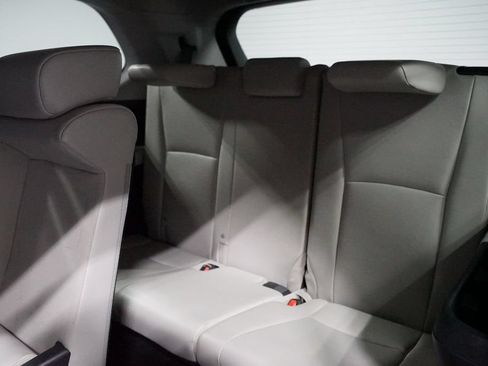 Certified 2024 Toyota Grand Highlander AWD image 30