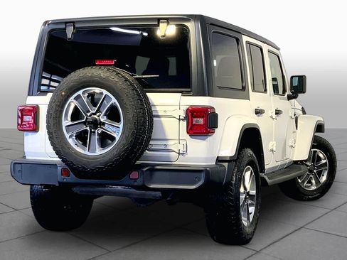 Used 2021 Jeep Wrangler Unlimited Sahara w/ Dual Top Group AWD/4WD image 13
