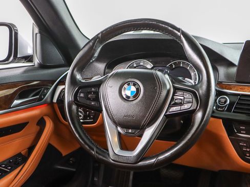 Used 2019 BMW 530i xDrive w/ Convenience Package image 12