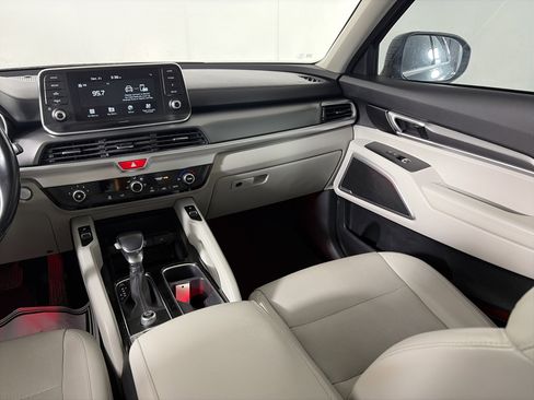 Used 2021 Kia Telluride S image 42