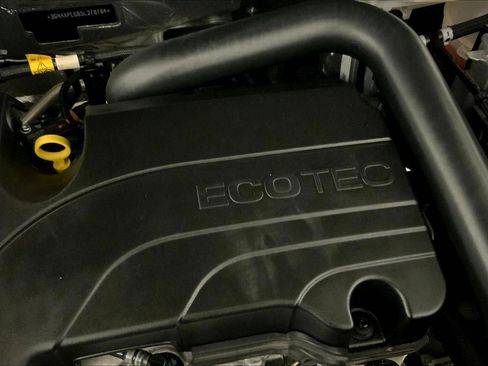 Used 2025 Chevrolet Equinox LT image 30