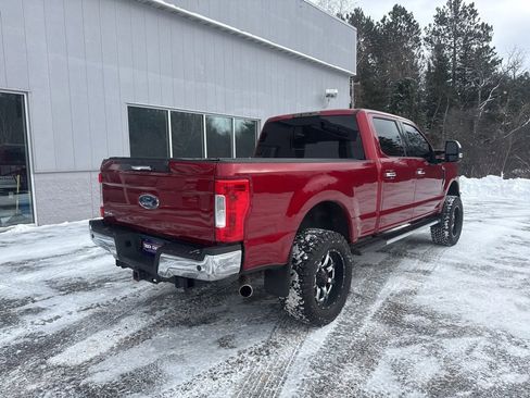 Used 2019 Ford F250 Lariat w/ Chrome Package image 3