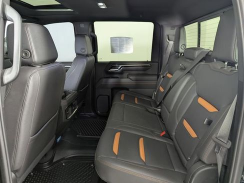 Used 2025 GMC Sierra 2500 AT4 w/ Technology Package image 22